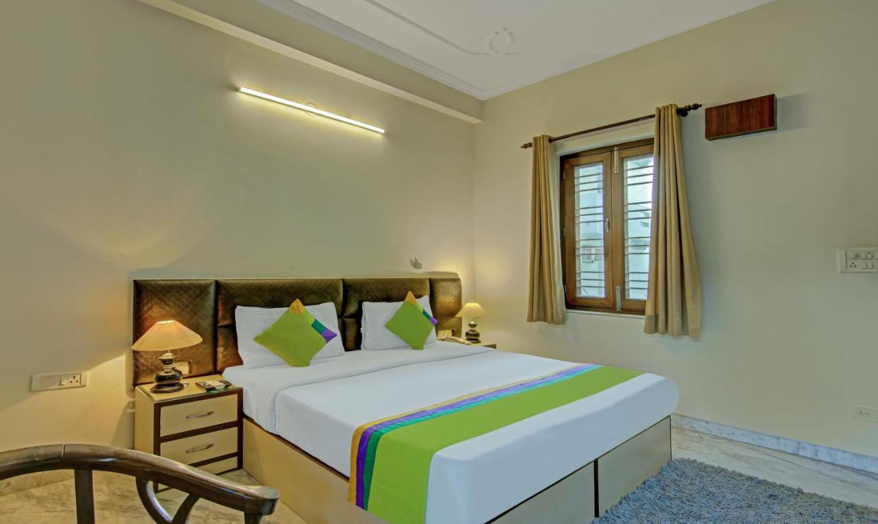 Itsy Hotels Swastika Inn Sector 26 Noida Exterior photo